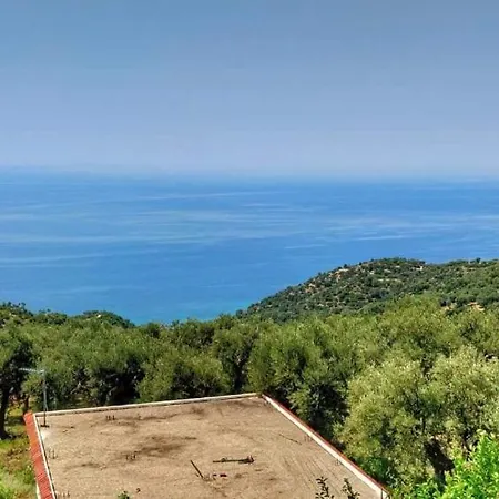 Amazing View At Kroi I Gjine, Apartamento