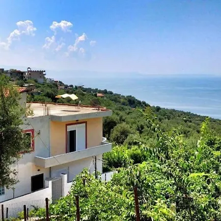 Amazing View At Kroi I Gjine, Daire *