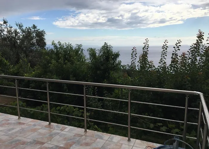 Daire Amazing View At Kroi I Gjine,